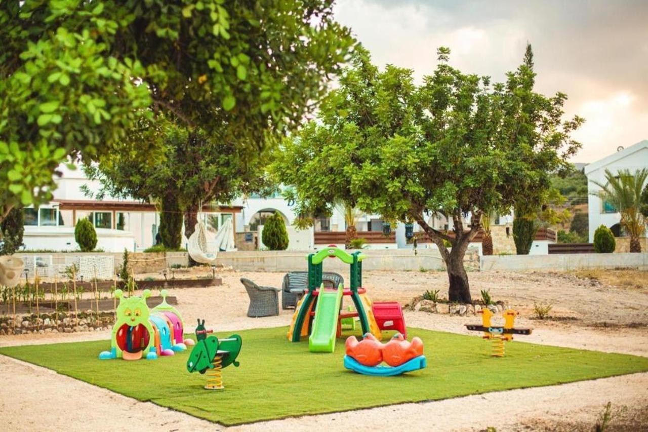 Latchi Escape Hotel And Suites Polis Dış mekan fotoğraf