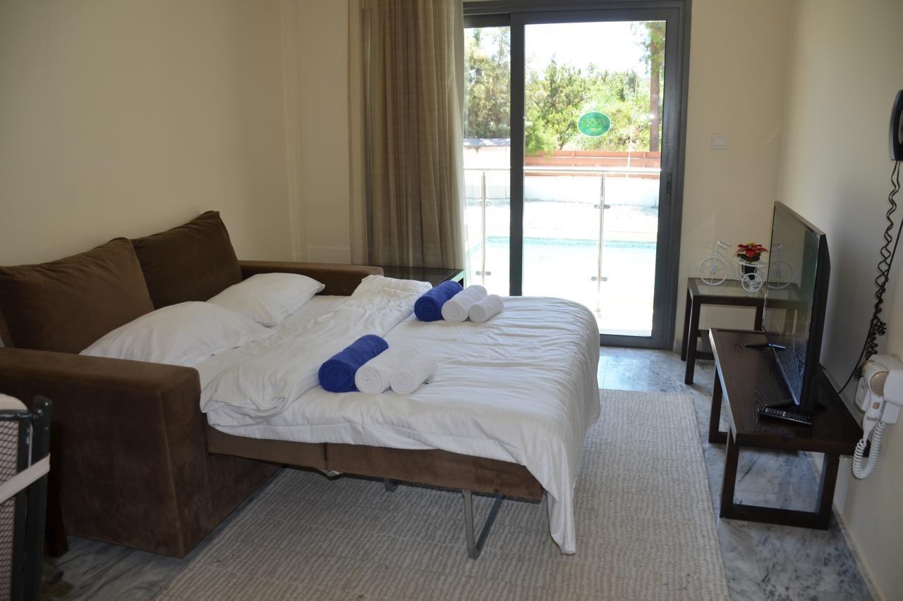 Latchi Escape Hotel And Suites Polis Dış mekan fotoğraf