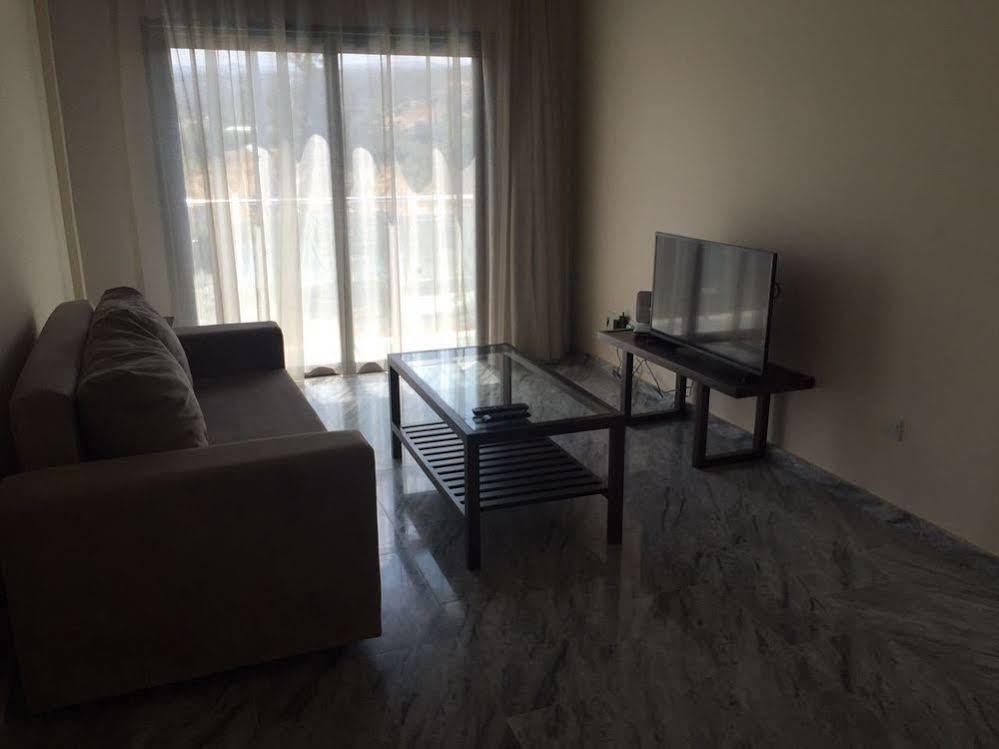 Latchi Escape Hotel And Suites Polis Dış mekan fotoğraf
